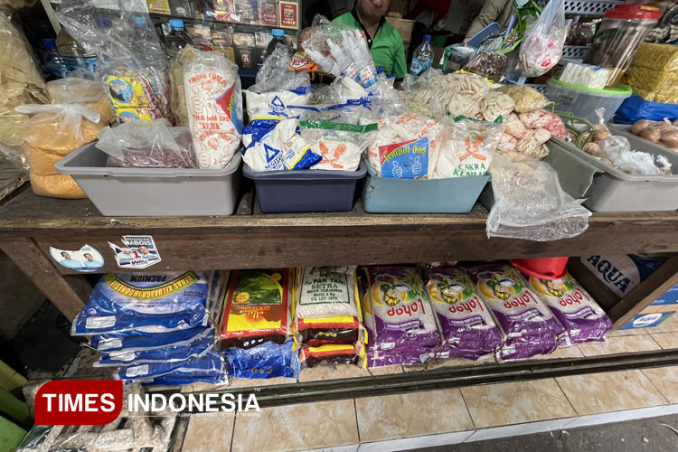 pedagang-di-kota-malang-resah-gegara-isu-temuan-beras-oplosan-–-times-banyuwangi