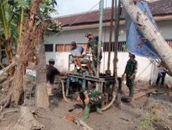 Sumur Bor TMMD ke-125 di Siliragung Semburkan Air Bersih. Warga Tak Henti-Hentinya Bersyukur, Rasanya Seperti Mimpi