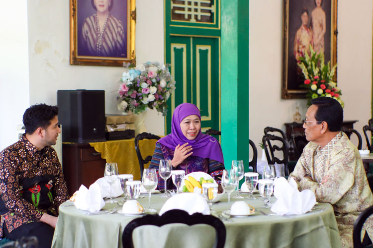 gubernur-khofifah-dan-wagub-emil-bersua-sri-sultan-hb-x,-bahas-promosi-pariwisata-terpadu-–-times-banyuwangi