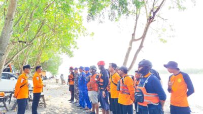 hari-kedua-nelayan-yang-hilang-di-perairan-puger,-tim-sar-perluas-area-pencarian