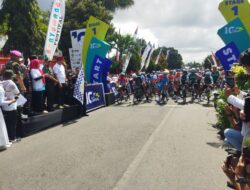 Pembukaan Tour de Banyuwangi Ijen 2025 Etape I Digelar di Pesanggaran