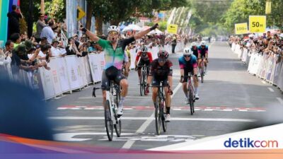pebalap-belanda-sabet-juara-etape-pertama-tour-de-banyuwangi-ijen-2025