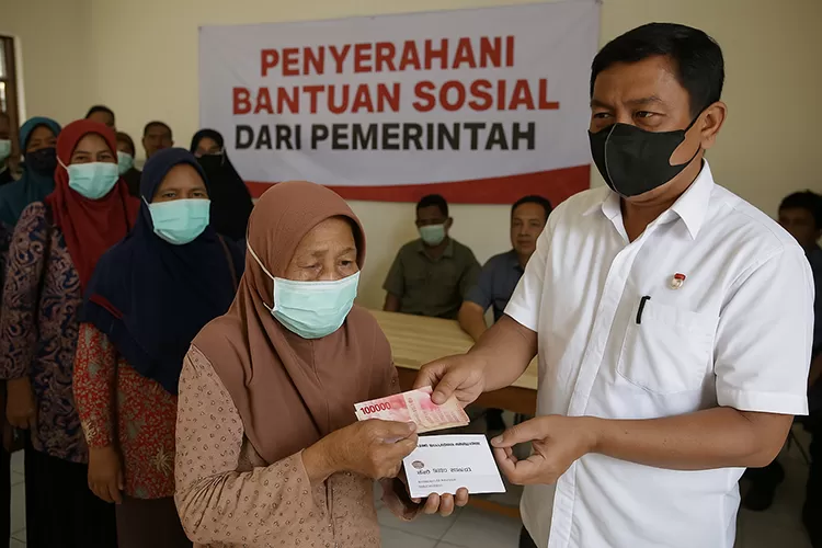 6-bansos-ini-cair-hingga-akhir-juli-2025,-cek-nama-anda-termasuk?