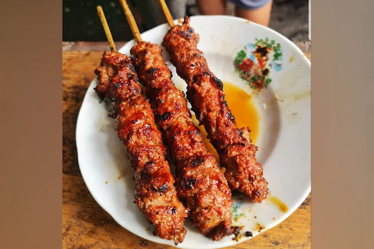 sate-gebug-1920-malang-kuliner-legendaris-yang-tetap-bertahan-lebih-dari-100-tahun-–-times-banyuwangi