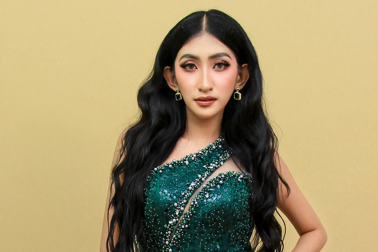 kisah-nadya-wijaya,-dari-bandung-menyalakan-cahaya-bumi-dengan-natur-baswara-–-times-banyuwangi