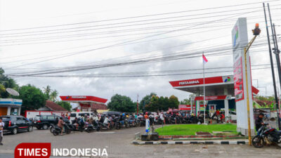 demi-beli-bbm,-warga-jember-harus-rela-antre-di-spbu-banyuwangi-–-times-banyuwangi