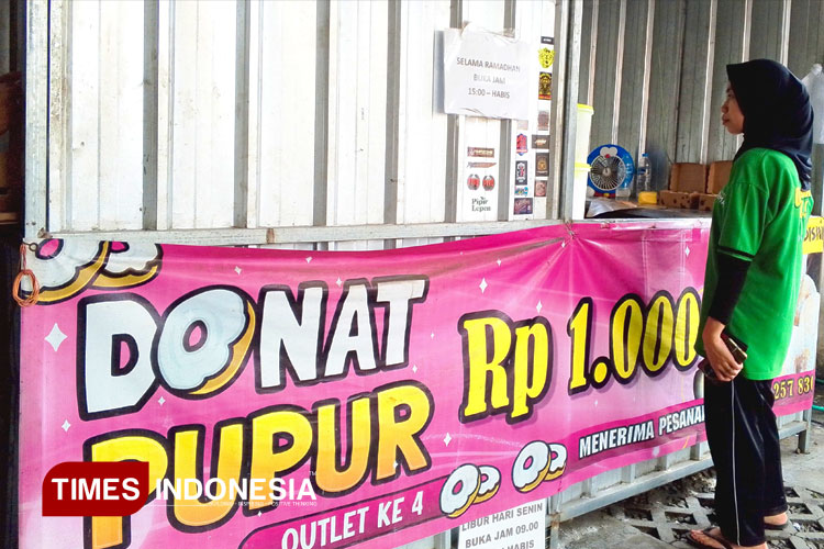 donat-pupur-malang,-cita-rasa-jadul-yang-menang-di-era-kekinian-–-times-banyuwangi