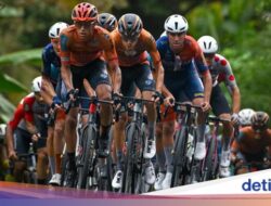 Potret Adu Cepat di Tour de Banyuwangi Ijen 2025