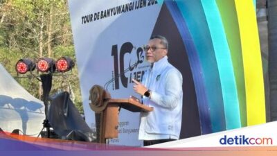 zulhas-puji-kemajuan-banyuwangi-di-ajang-balap-sepeda-tour-de-ijen