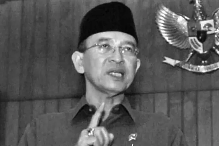 jenazah-suryadharma-ali-langsung-dimakamkan-siang-ini-di-pesantren-miftahul-ulum-bekasi