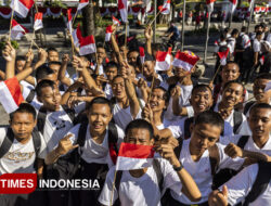 Bakesbangpol dan Ormas Bagikan 1500 Bendera Merah Putih di Titik Nol Yogyakarta – TIMES Banyuwangi