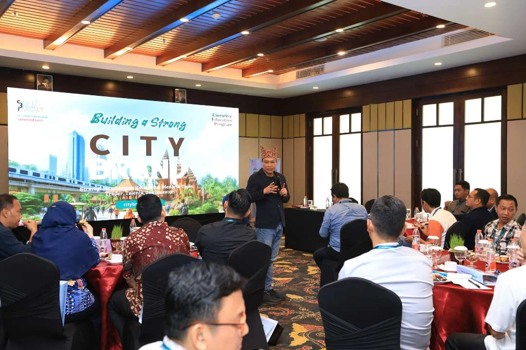 puluhan-pengambil-kebijakan-belajar-city-branding-ke-banyuwangi