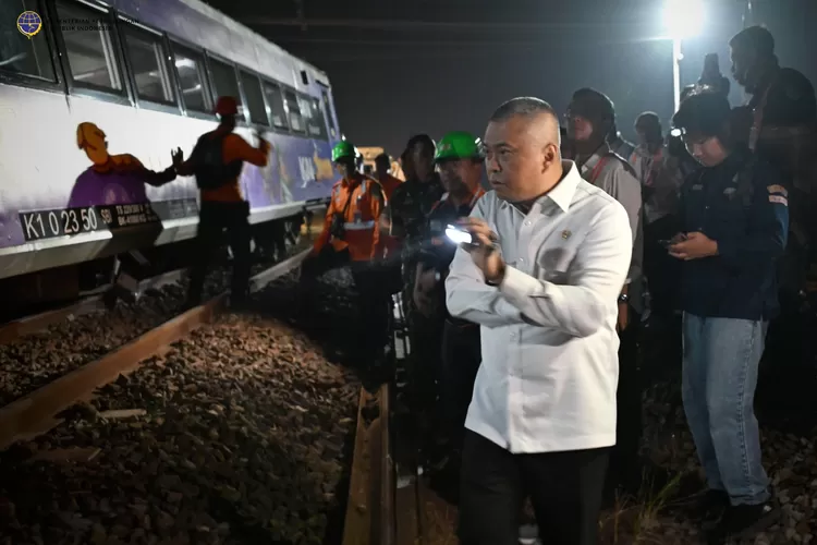 menhub-turun-tangan-usai-ka-argo-bromo-anggrek-anjlok-di-pegadenbaru-subang,-sistem-kereta-api-nasional-bakal-dirombak-total?