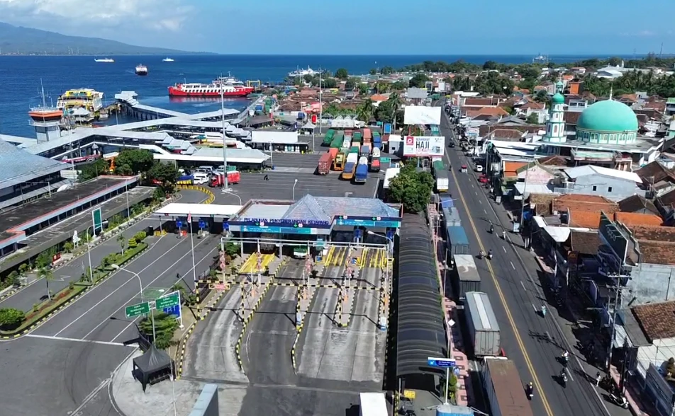 bupati-banyuwangi:-kemacetan-ketapang-berdampak-ke-sektor-ekonomi,-sosial-dan-pariwisata-banyuwangi