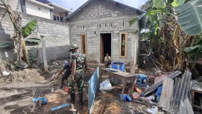 satgas-tmmd-banyuwangi-lanjutkan-bedah-rumah-milik-jemirin.-dirancang-lebih-nyaman-dan-sehat!