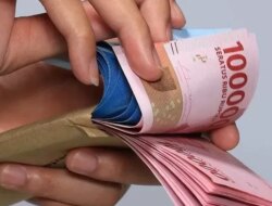 Gaji Tetap Nggak Punya, Tapi Bisa Dapat Rp1,2 Juta! Ini Syarat Terbaru Insentif Guru Honorer 2025