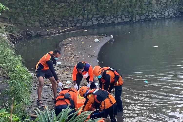 hilang-3-hari,-nenek-somirah-asal-bangorejo-ditemukan-meninggal-di-sungai-setail