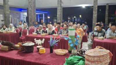 tak-hanya-bangun-jalan,-satgas-tmmd-125-kodim-0825-banyuwangi-edukasi-warga-kelola-sampah-jadi-cuan!