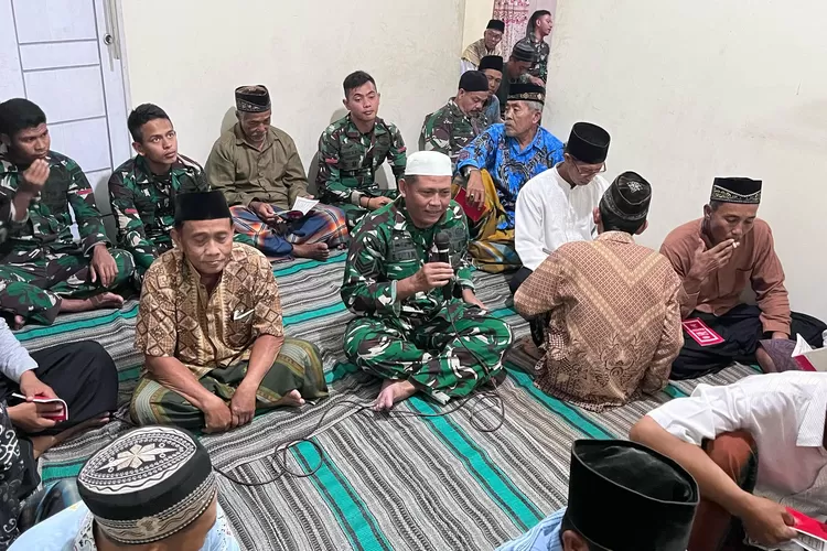 tni-tak-hanya-bangun-jalan!-satgas-tmmd-gelar-tahlilan-di-rumah-warga-silirsari,-suasananya-haru!