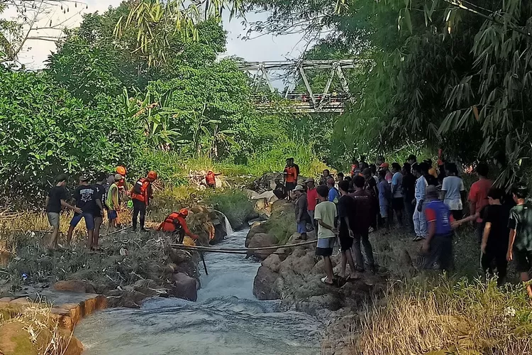 bocah-9-tahun-di-banyuwangi-dilaporkan-hilang-saat-mandi-di-kali-setail
