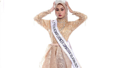 sarah-azizah,-dari-panggung-sekolah-di-palembang-menuju-putri-hijabfluencer-indonesia-–-times-banyuwangi
