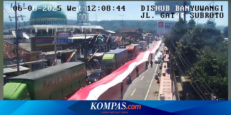demo-pelabuhan-ketapang,-sopir-bentangkan-kain-merah-putih-500-meter