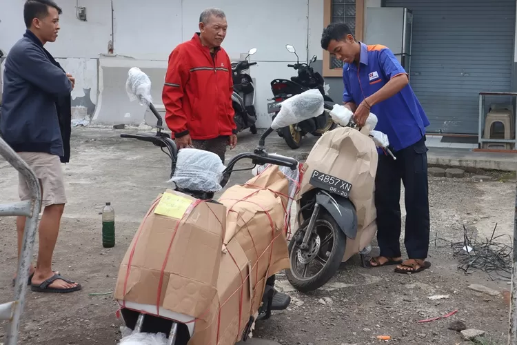 efek-gumitir-tutup,-kiriman-paket-via-kai-logistik-meningkat!-katanya-lebih-dijamin-on-time