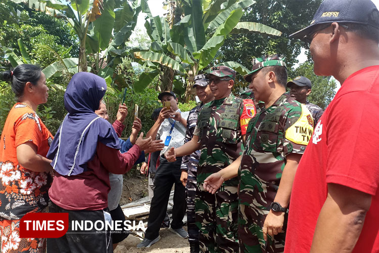 hangatnya-sambutan-warga-banyuwangi-iringi-kunjungan-tim-wasev-ke-lokasi-tmmd-–-times-banyuwangi