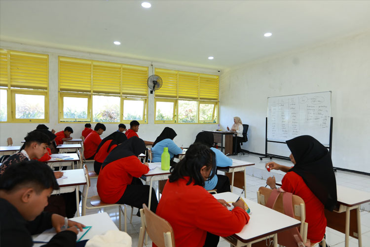 sekolah-rakyat-banyuwangi,-tempat-anak-belajar-disiplin-dan-hidup-mandiri-sejak-dini-–-times-banyuwangi
