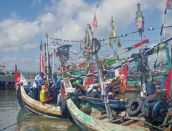 Pakai Alat Tangkap Ilegal, Puluhan Kapal Ikan di Banyuwangi Digeledah
