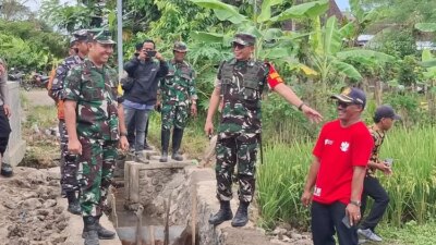 tni-tinjau-progres-tmmd-ke-125-di-banyuwangi,-fokus-pada-irigasi-pertanian-dan-kesejahteraan-warga