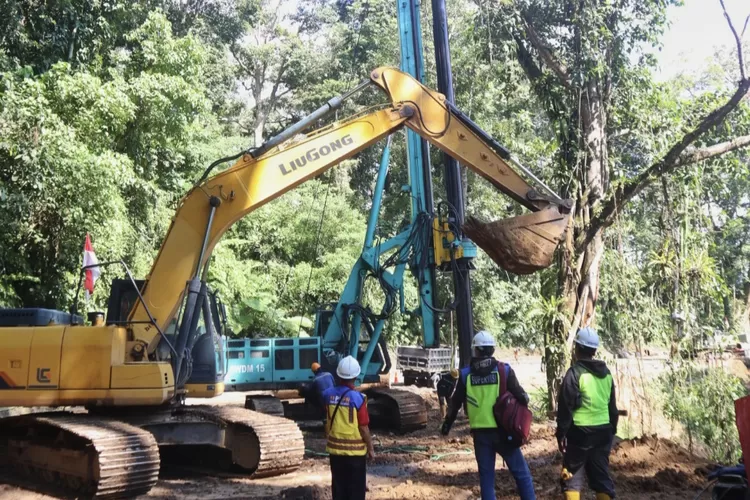 update-perbaikan-gumitir:-34-lubang-rampung-dibor,-kedalaman-27-meter-masing-masing