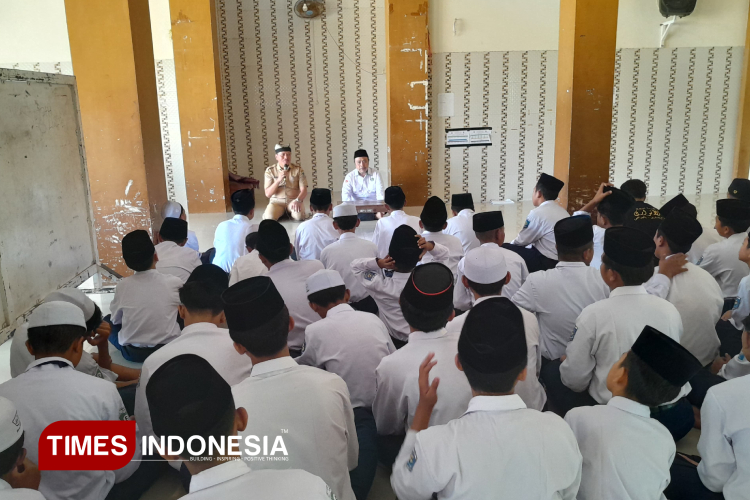 pemkab-banyuwangi-kembali-intensifkan-tim-pembina-pesantren-sehat-–-times-banyuwangi