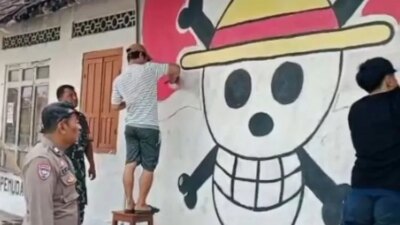 mural-one-piece-di-sleman-disebut-lecehkan-lambang-negara,-babinsa-dan-bhabinkamtibmas-turun-tangan-hapus