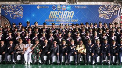 wabup-mujiono-dorong-lulusan-akademi-penerbangan-banyuwangi-jadi-pelopor-seaplane-indonesia