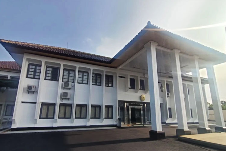 praperadilan-kasus-korupsi-pju-dishub-cianjur,-tersangka-dg-tantang-kejari-soal-prosedur-–-times-banyuwangi