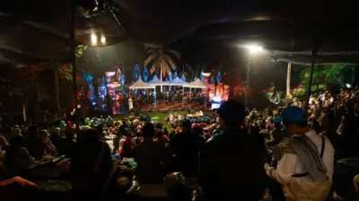 jazz-gunung-ijen-suguhkan-lagu-banyuwangi-dan-jawa-dengan-iringan-glam-orchestra