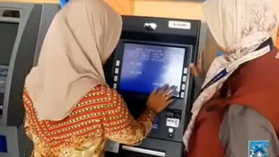 bansos-pkh-bpnt-agustus-2025-cair!-migrasi-ke-kks-merah-putih-dapat-bonus-rp400-ribu,-cek-tahapannya