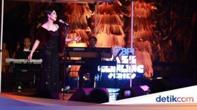 saat-lagu-daerah-banyuwangi-hipnotis-pecinta-jazz-gunung-ijen