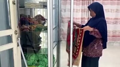 sebuah-doa-menjadi-nyata:-kisah-bu-sulami,-penjaga-masjid-yang-kini-punya-rumah-impian-berkat-tmmd-125