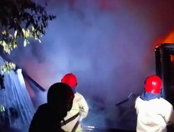 Gudang Eks Kandang Bebek di Banyuwangi Ludes Terbakar, Kerugian Capai Rp 25 Juta!