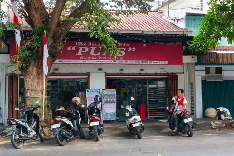 ada-demo-100-ribu-massa,-pemdes-pati-kota-imbau-semua-toko-tutup!