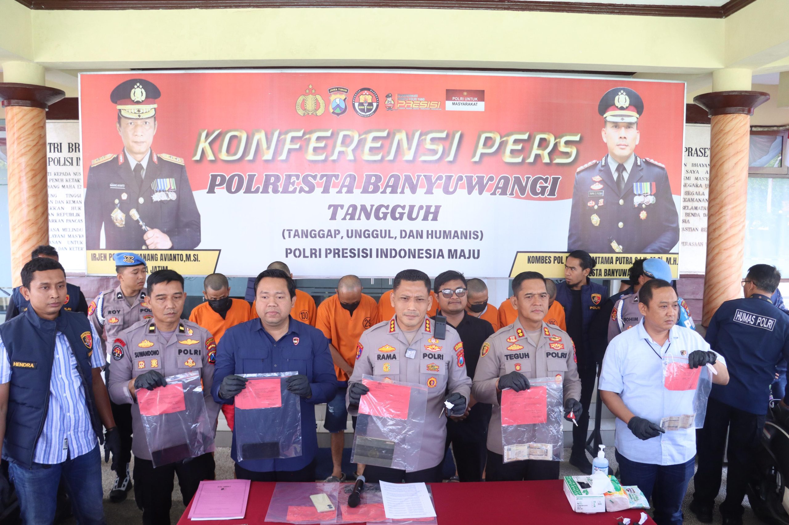 bongkar-sindikat-curanmor,-polresta-banyuwangi-amankan-enam-orang-tersangka