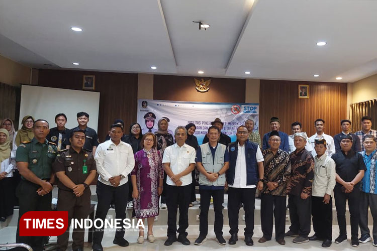 bersama-pegiat-anti-narkoba,-bakesbangpol-banyuwangi-serukan-perang-lawan-narkoba-–-times-banyuwangi