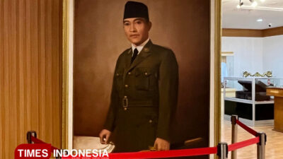 fenomena-lukisan-hidup-soekarno-yang-berdetak-jantungnya-di-galeri-bung-karno-blitar-–-times-banyuwangi