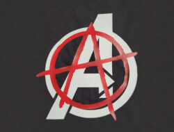 Ryan Renolds Bikin Heboh, Unggah Logo Ikonik Avengers – TIMES Banyuwangi