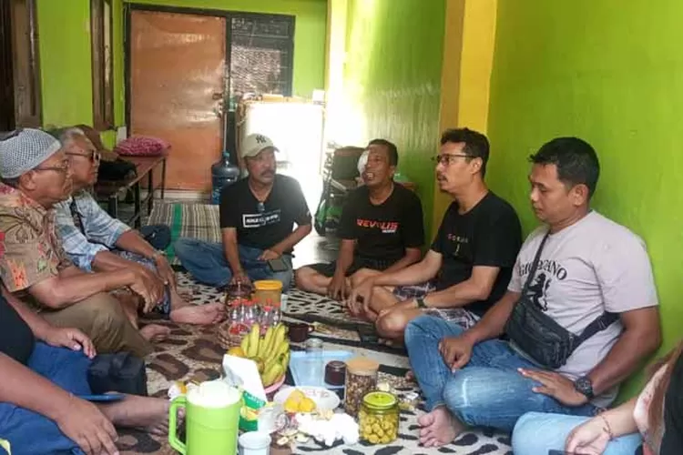 musisi-senior-banyuwangi-dipukul-di-panggung,-mata-terluka-parah!-seniman-bersatu-tuntut-keadilan
