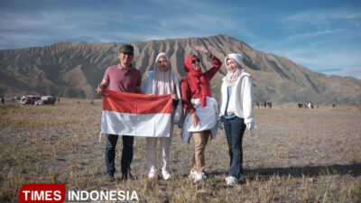 bromo-di-bulan-agustus:-pesona-alam-dan-cahaya-purnama-–-times-banyuwangi
