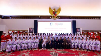 dikukuhkan-bupati-ipuk,-75-paskibraka-banyuwangi-siap-bertugas-di-upacara-hut-ke-80-kemerdekaan-ri