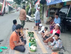 Syukuran HUT ke-80 RI, Warga Kelir Kompak Gelar Makan Bersama di Pinggir Jalan – Radar Banyuwangi